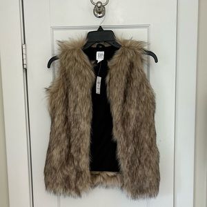 Gap Kids Girls Faux Fur Vest NWT Natural, Brown, Tan Size M (8)